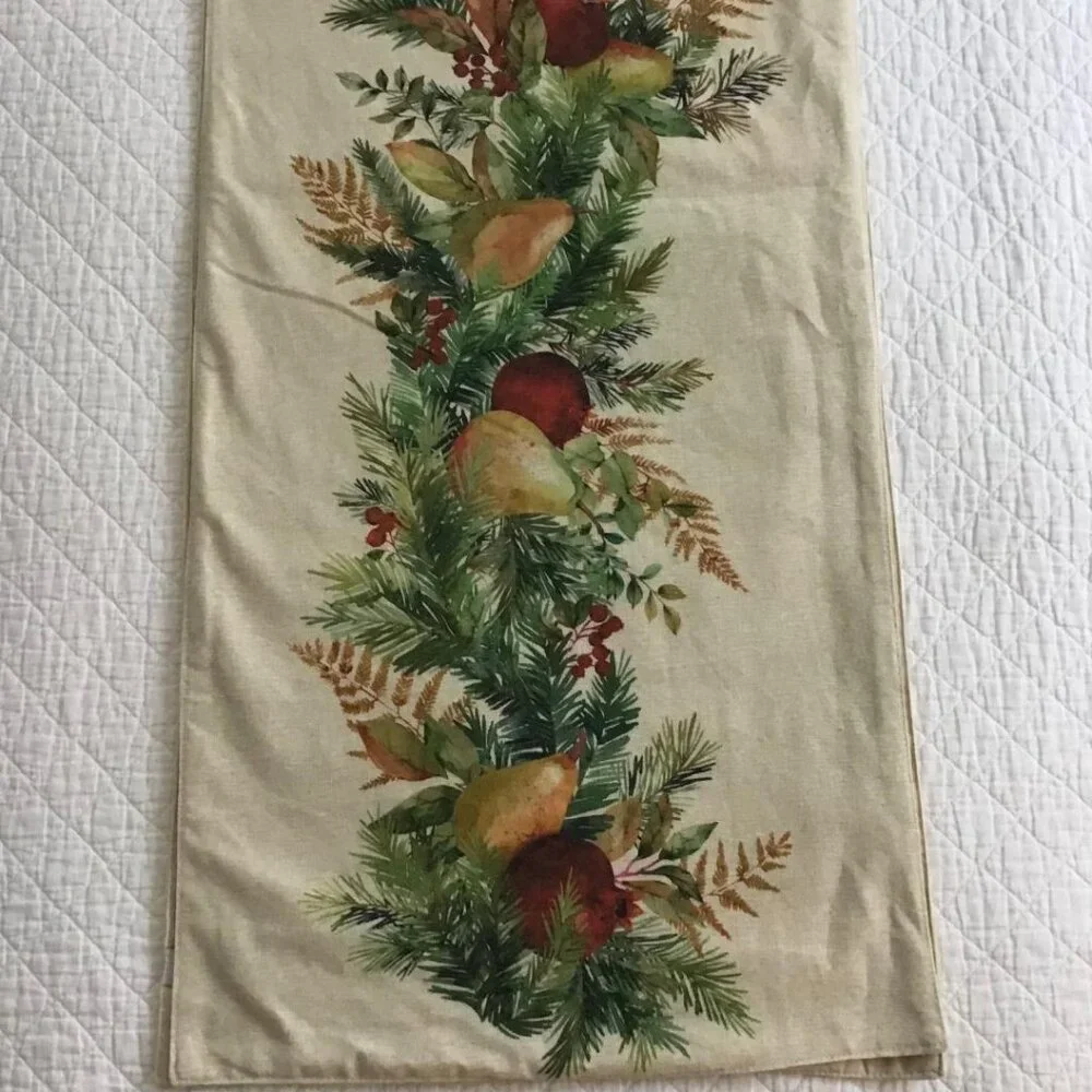 TABLE RUNNER French Farmhouse Lillian August 16
